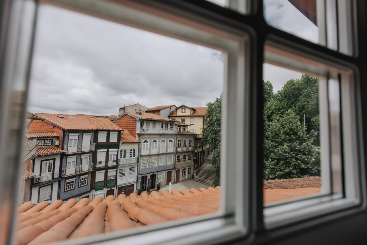 Trovador Guest House ギマランイス エクステリア 写真
