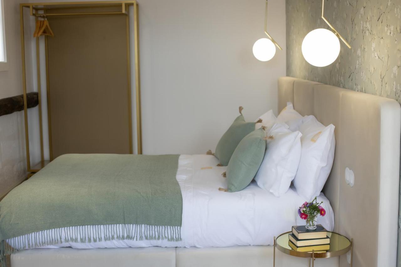 Trovador Guest House ギマランイス エクステリア 写真